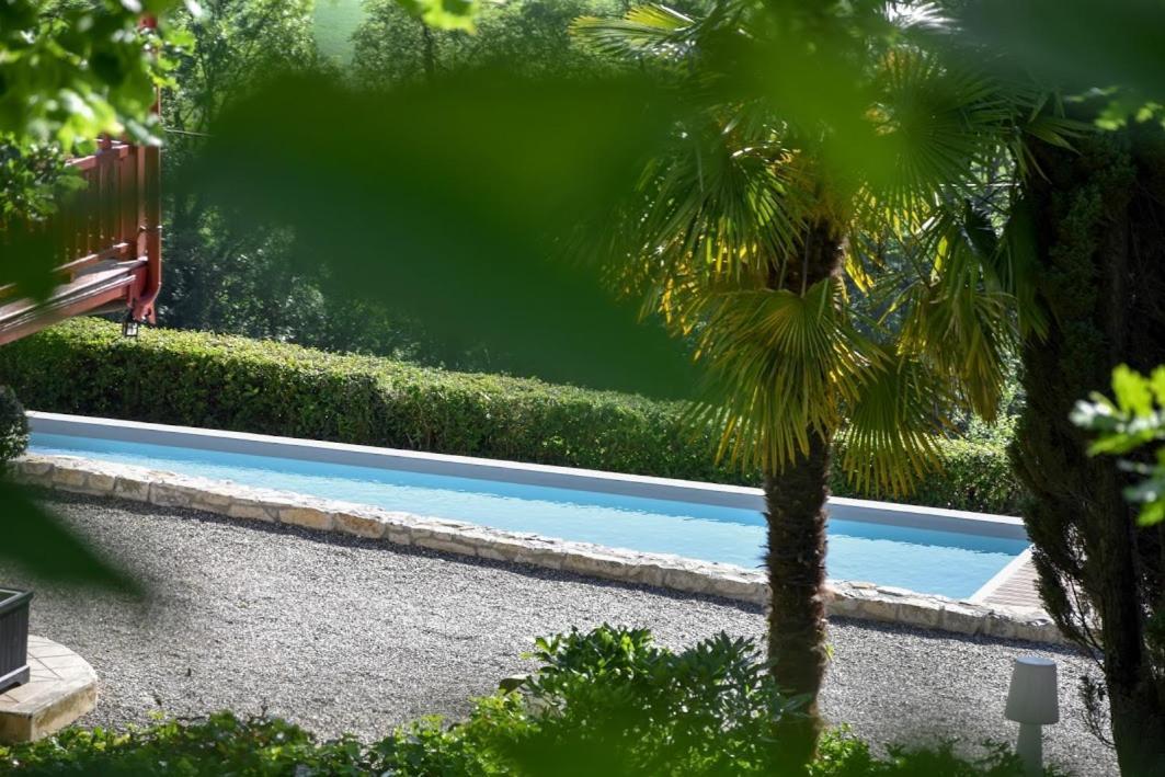 Le Chalet Des Pyrenees St Savin Saint-Savin  Exterior foto