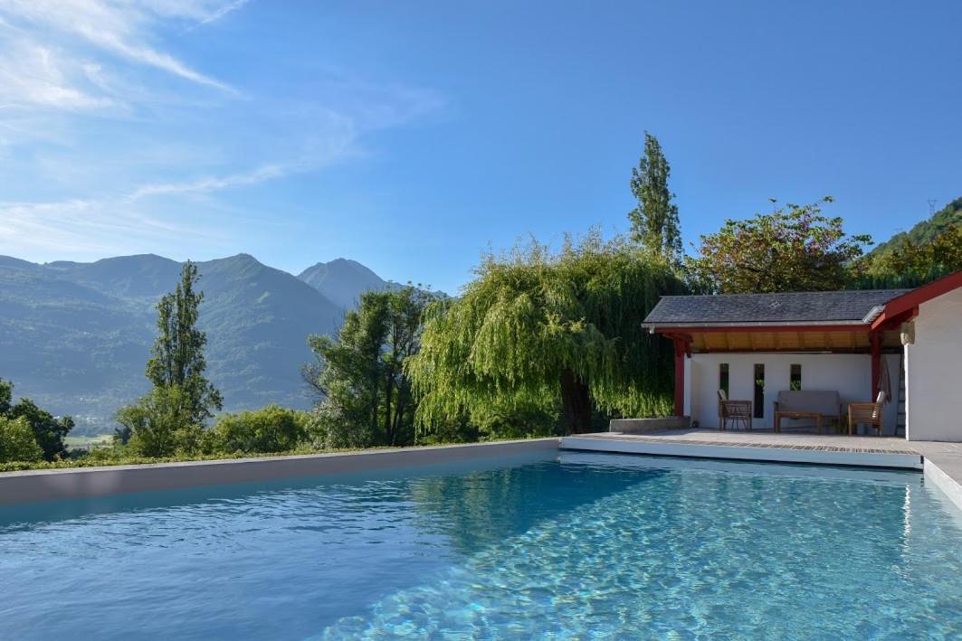 Le Chalet Des Pyrenees St Savin Saint-Savin  Exterior foto